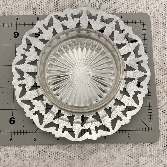 VTG Glass Relish Dish with Chrome Serving plate, Glass Butter Dish/Chrome plate - Picture 4 of 11